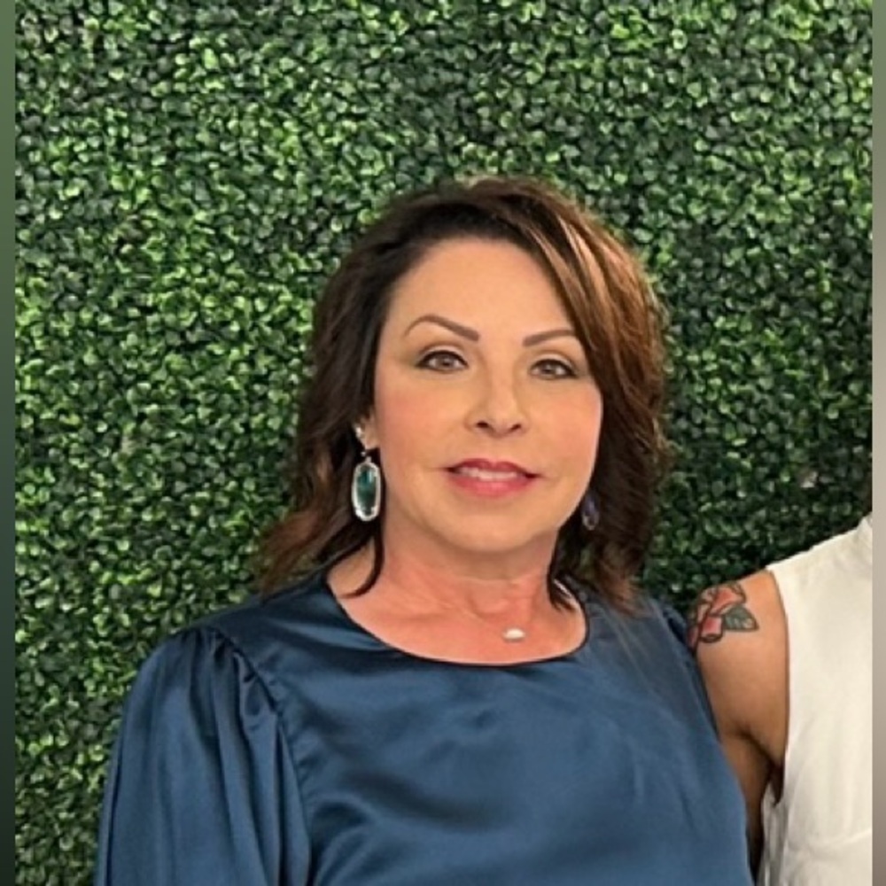 Meet your Posher, Dana